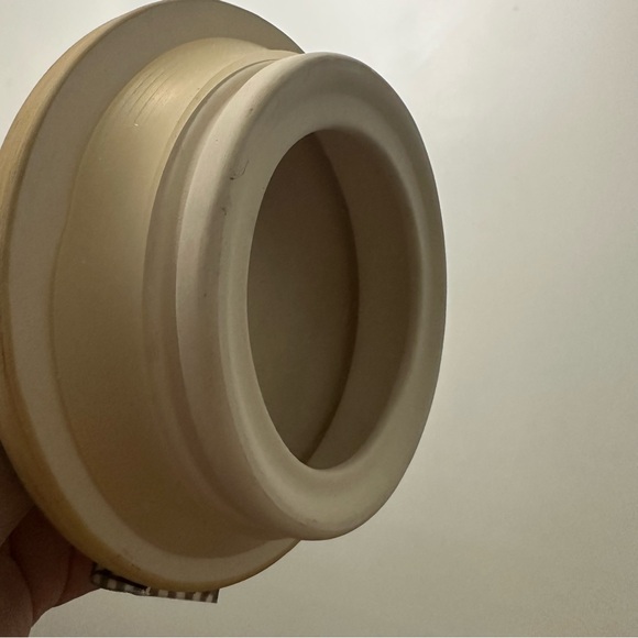 3D snowman Happy Holidays stoneware cookie jar - Picture 3 of 5